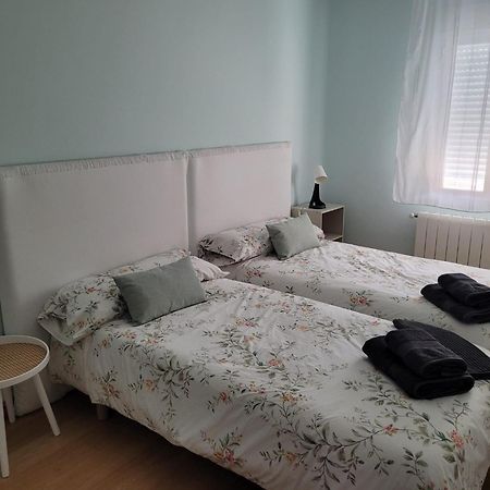 Vivienda Al Pie Del Castillo Burgo Esterno foto